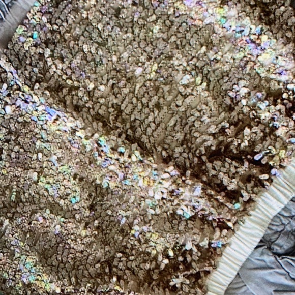 Sequins bit messy but kid’s stylish skorts - Picture 1 of 4